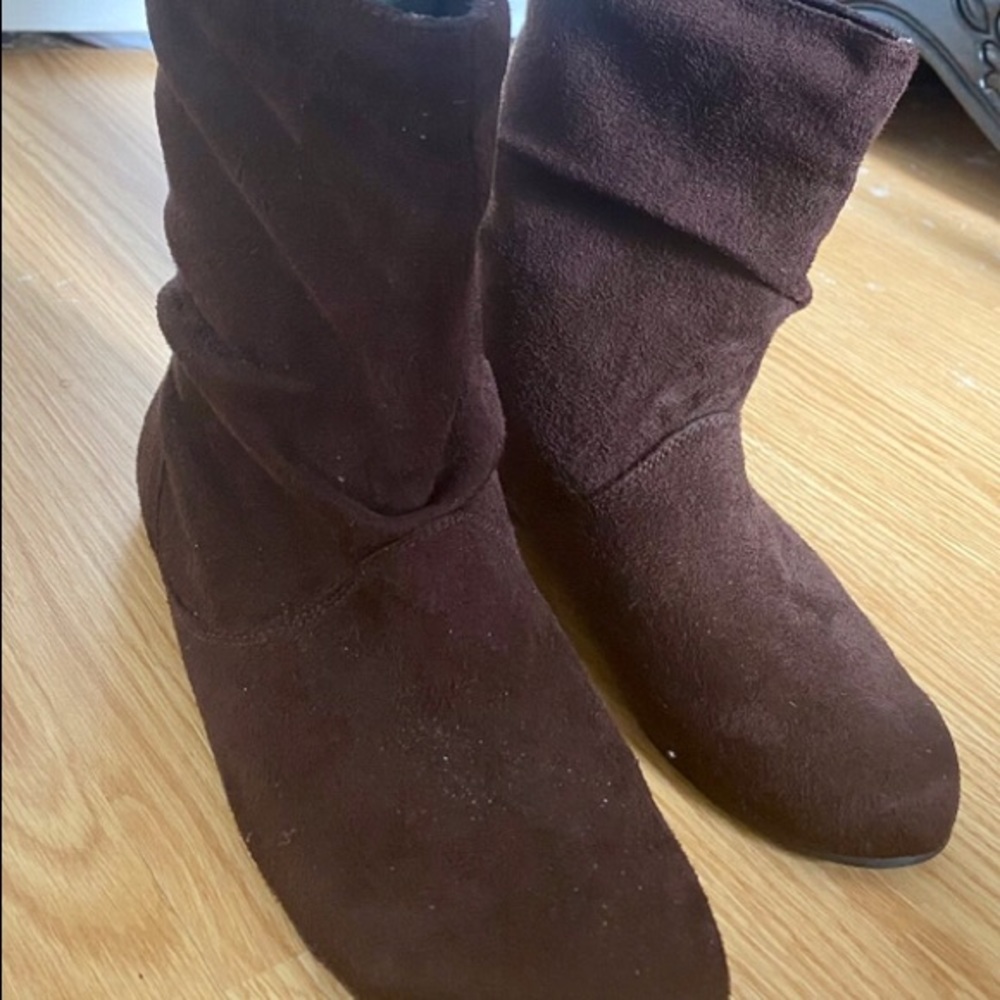 3/$25  🌸725 brown ankle boots🌸